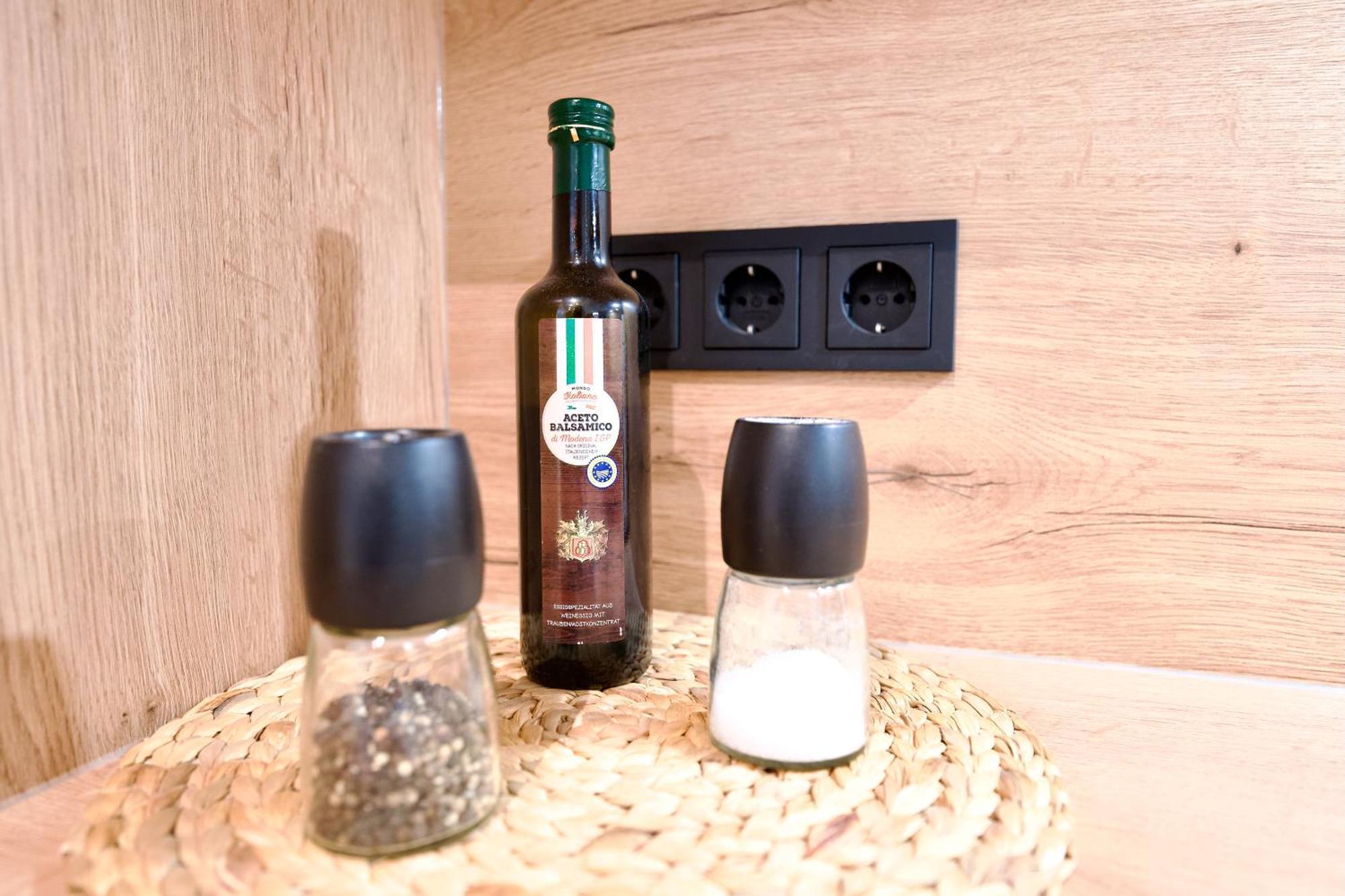 Edler Wohnraum Luxurioese Stadtoase Mit Balkon, Kaffeevollautomat, Lift & Parkplatz Appartement